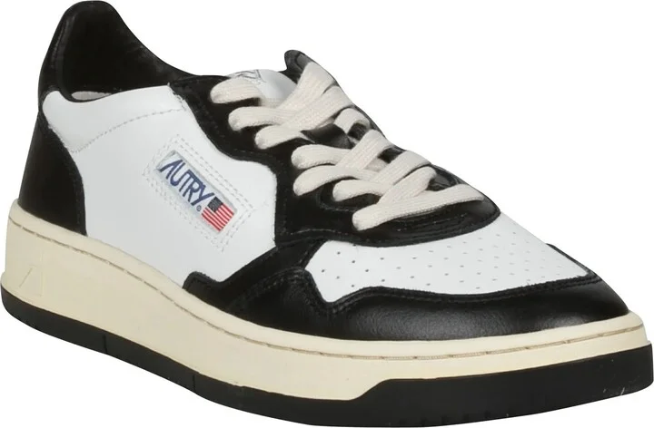 Sneakers Medalist - Image 2