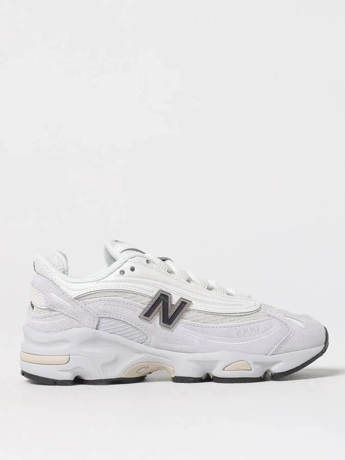 Sneakers NEW BALANCE Woman color Grey
