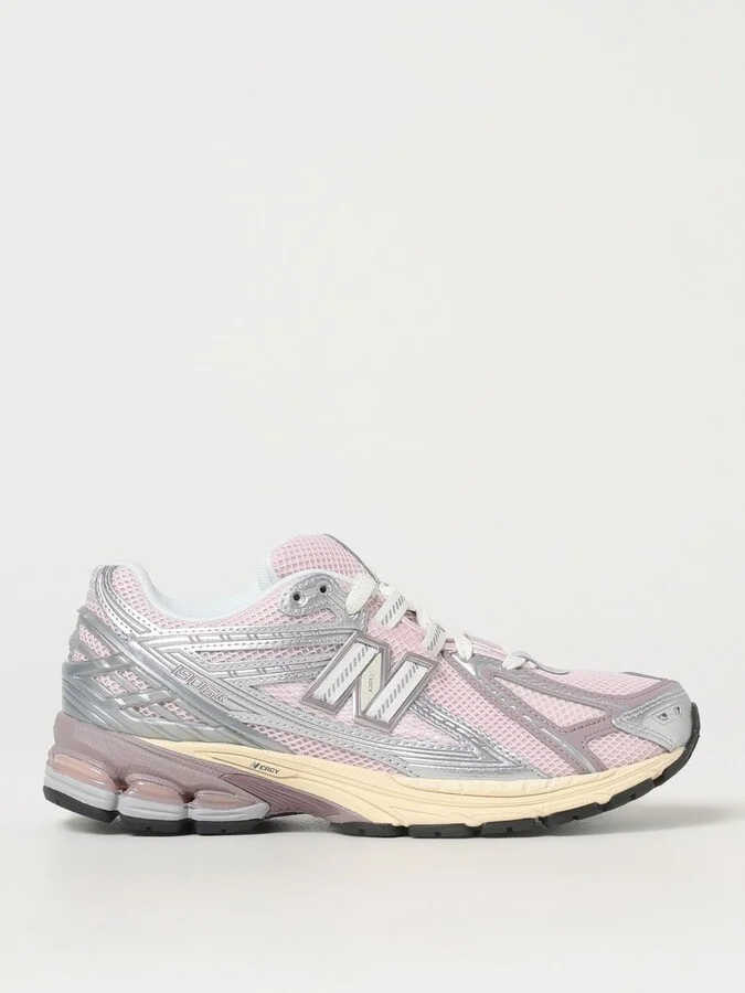 Sneakers NEW BALANCE Woman color Pink
