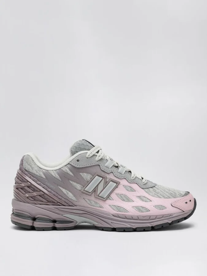 Sneakers NEW BALANCE Woman color Violet