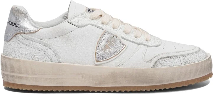 Sneakers & Slip-On