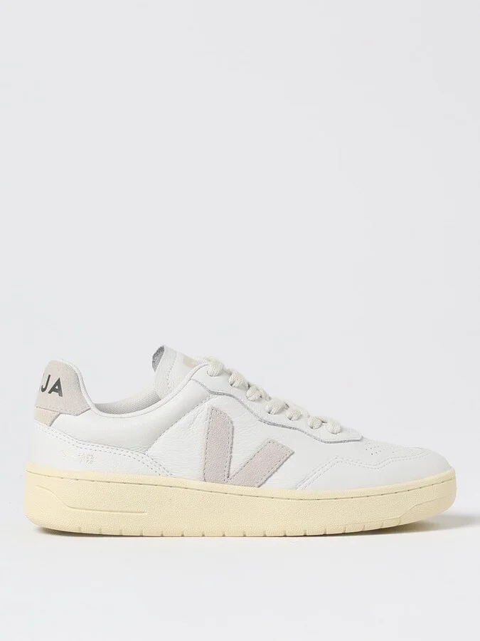 Sneakers VEJA Woman color White