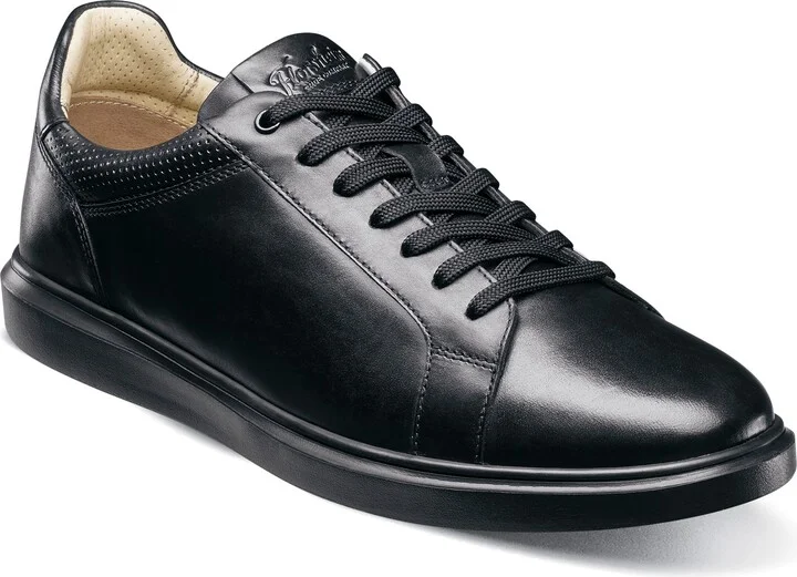 Social Sneaker