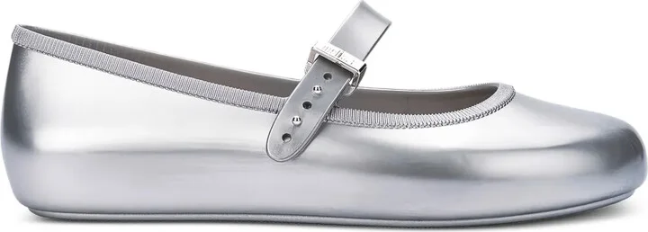 Soft buckle-strap ballerinas