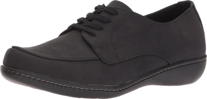 Soft Style by Hush Puppies Women's Jazlyn Slip-On Loafer