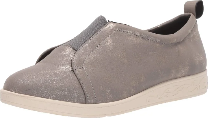 Soft Style by Hush Puppies Women's Parisa Loafer Flat