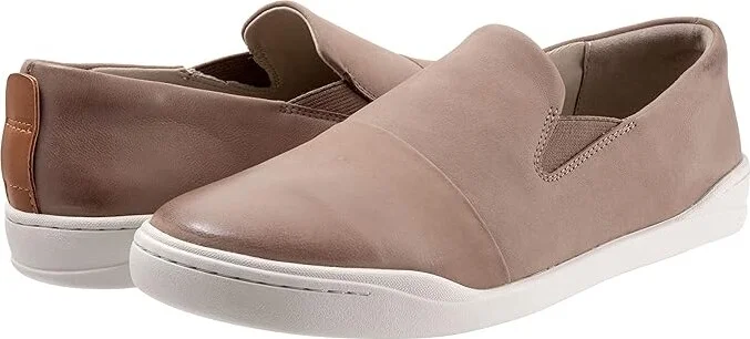 SoftWalk Alexandria Women's Shoes Taupe Nubuck : 5.5 M (B), Suede