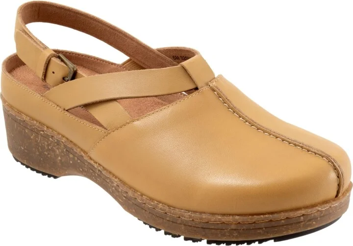 SoftWalk Arica Clog