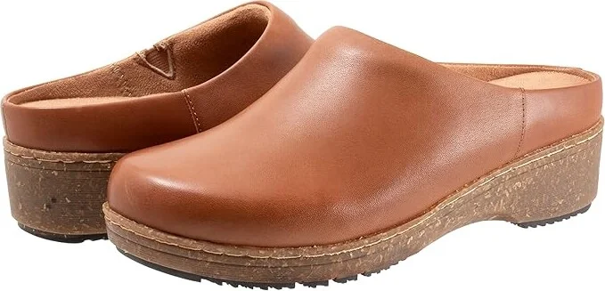 SoftWalk Arvada Women's Flat Shoes Luggage : 9.5 W (D), Leather
