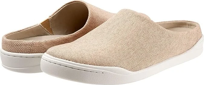 SoftWalk Auburn Women's Shoes Natural Canvas : 6.5 M (B)