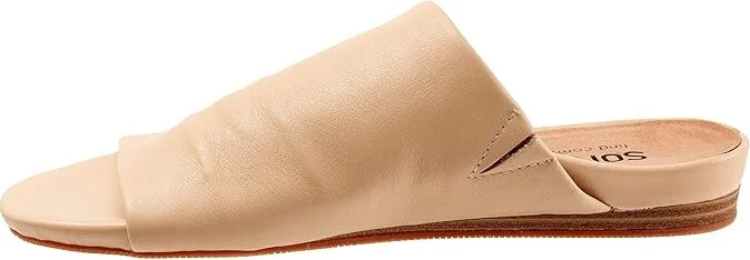 SoftWalk Camano Women's Shoes Beige : 11 N (AA), Leather - Image 6