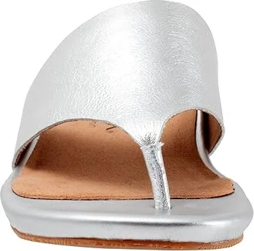 SoftWalk Chandler Women's Sandals Silver : 7 N (AA), Leather - Image 5