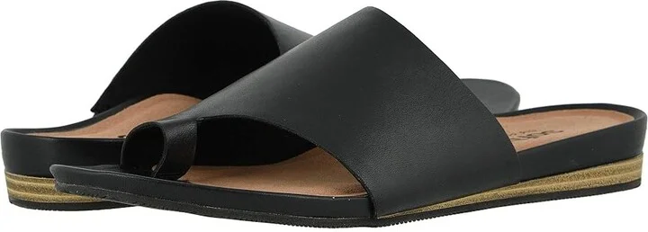 SoftWalk Corsica Women's Shoes Black : 7 M (B), Leather
