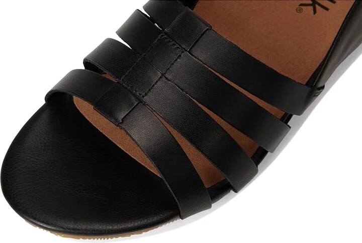 SoftWalk Cozumel Women's Sandals Black : 7.5 M (B), Leather/Rubber - Image 7