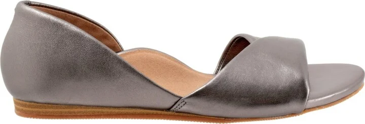 Softwalk Cypress Sandal - Image 11