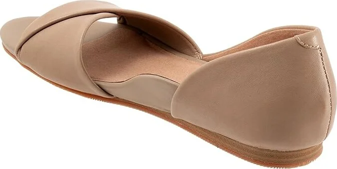 SoftWalk Cypress Women's Sandals Beige : 7 N (AA), Leather - Image 4