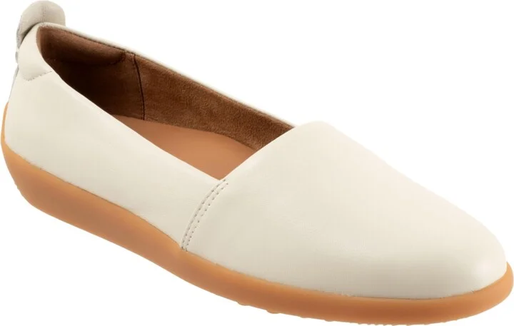 Softwalk Deva Flat