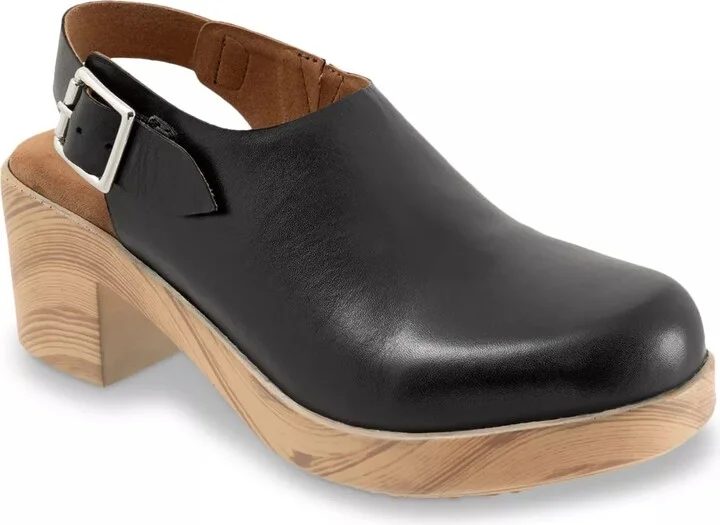 Softwalk Fairbanks Clog