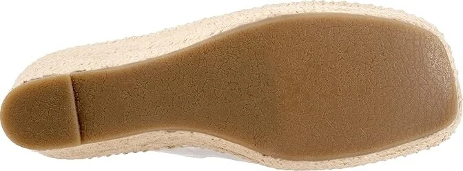 SoftWalk Hastings Women's Sandals Silver : 7.5 M (B), Leather - Image 3