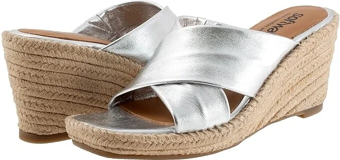 SoftWalk Hastings Women's Sandals Silver : 7.5 M (B), Leather
