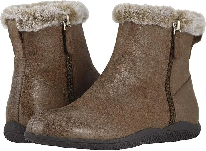 SoftWalk Helena Women's Boots Luggage Leather : 7.5 N (AA)