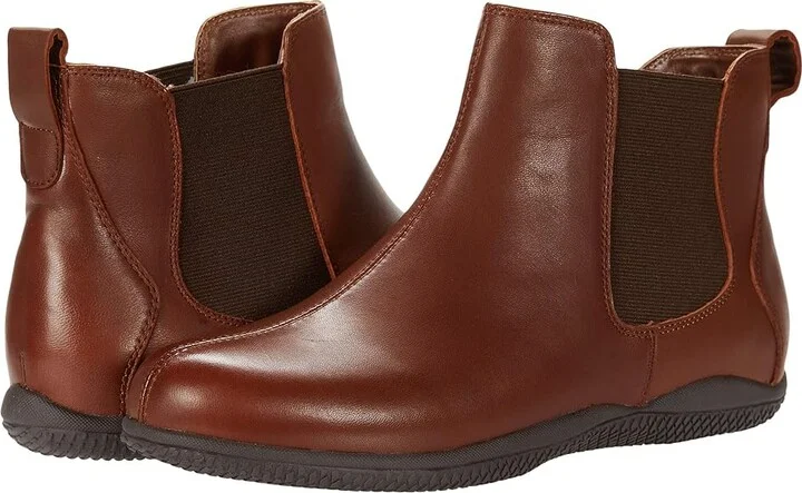 SoftWalk Highland Women's Boots Saddle Leather : 7.5 N (AA)