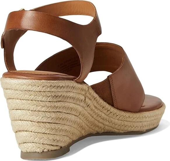 SoftWalk Hilo Women's Sandals Luggage : 11 M (B), Leather - Image 4