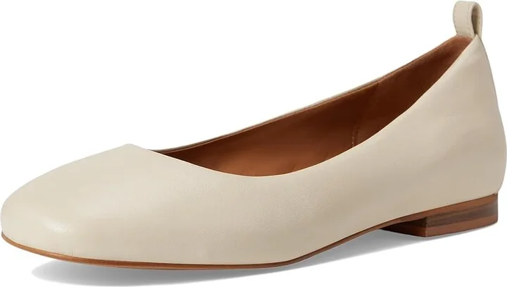 SoftWalk Kiris Women's Flat Shoes Ivory : 11 M (B), Leather - Image 5