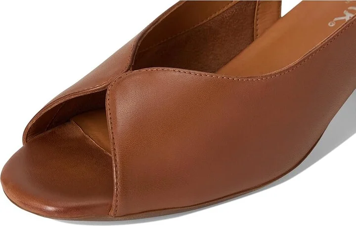 SoftWalk Lakewood Women's Sandals Luggage : 8 N (A), Leather - Image 7