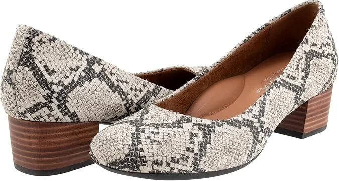 SoftWalk Lynn High Women's Heels Blake White Snake : 7 N (AA), Leather/Rubber