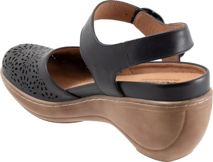 Softwalk Mabelle Perf Clog - Image 4