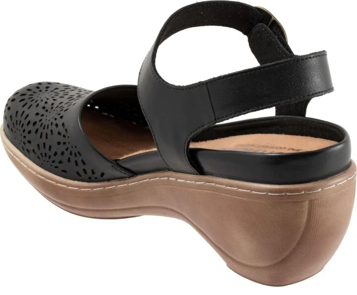 Softwalk Mabelle Perf Clog - Image 7