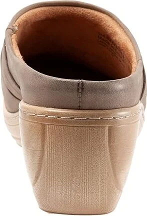 SoftWalk Mackay Women's Shoes Taupe Nubuck : 11 M (B) - Image 4