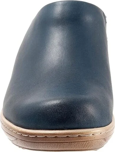 SoftWalk Madison Women's Shoes Navy : 7 N (AA) - Image 5