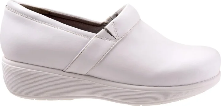 Softwalk Meredith Sport Clog - Image 5