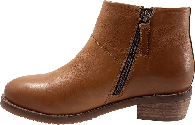 SoftWalk Roselle Women's Boots Luggage : 6 W (D), Leather - Image 6