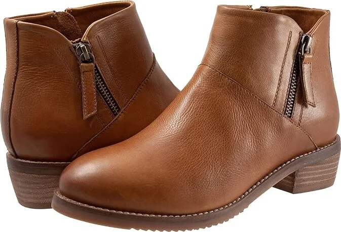 SoftWalk Roselle Women's Boots Luggage : 6 W (D), Leather