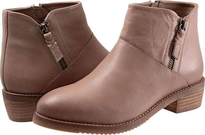 SoftWalk Roselle Women's Boots Stone : 11 N (AA), Leather