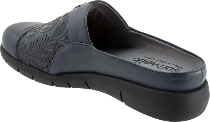 Softwalk San Marcos Tooling Clog - Image 3