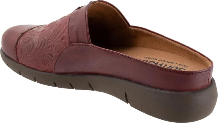 Softwalk San Marcos Tooling Clog - Image 7