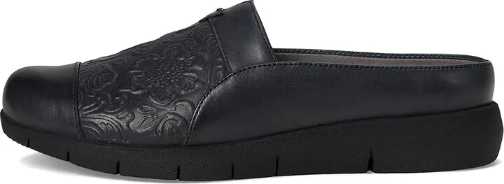 SoftWalk San Marcos Tooling Women's Shoes Navy : 6 W (D), Leather/Microfiber/Rubber - Image 6