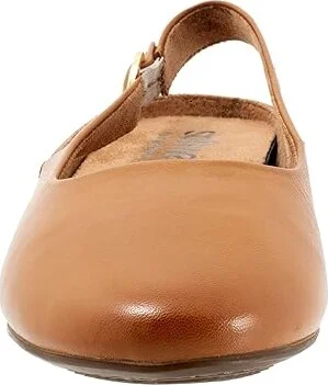 SoftWalk Sandy Women's Shoes Luggage : 10.5 M (B), Leather - Image 5