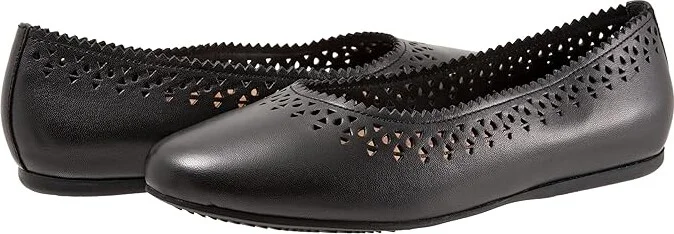 SoftWalk Selma Women's Shoes Black : 6 M (B), Leather