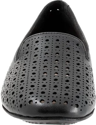 SoftWalk Shelby Perf Women's Flat Shoes Black : 7 W (D), Leather - Image 4