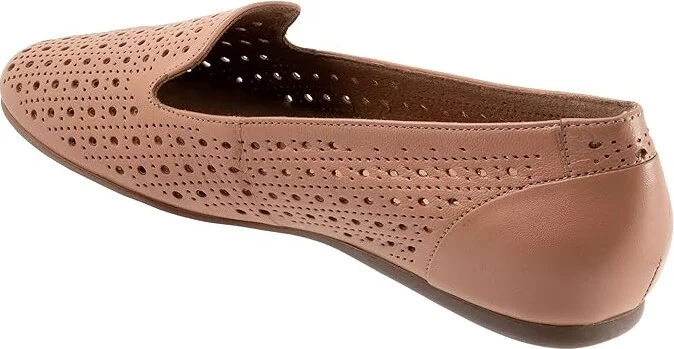 SoftWalk Shelby Perf Women's Flat Shoes Blush : 7 M (B), Leather - Image 4