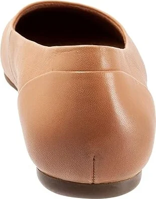 SoftWalk Shiraz Women's Shoes Luggage : 5 M (B), Leather/Nappa - Image 4