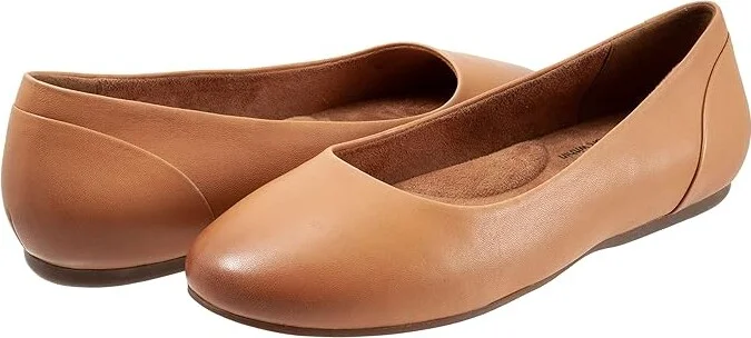 SoftWalk Shiraz Women's Shoes Luggage : 5 M (B), Leather/Nappa