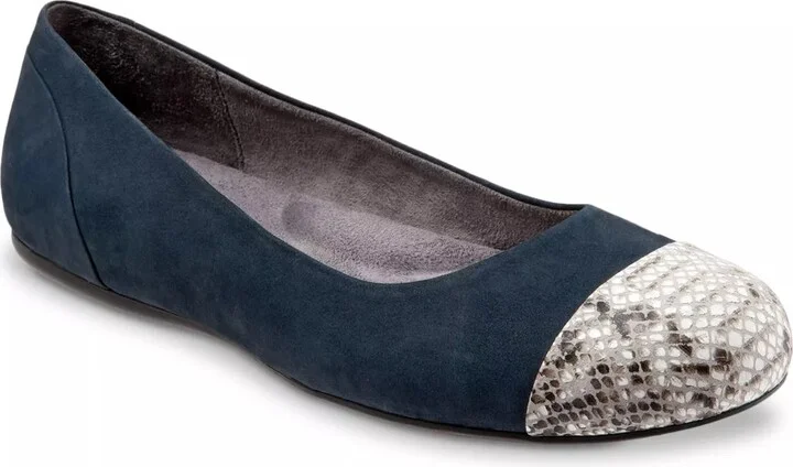 Navy/Beige Snake Print Toe