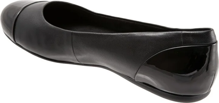 Softwalk Sonoma Cap Toe Flat - Image 4