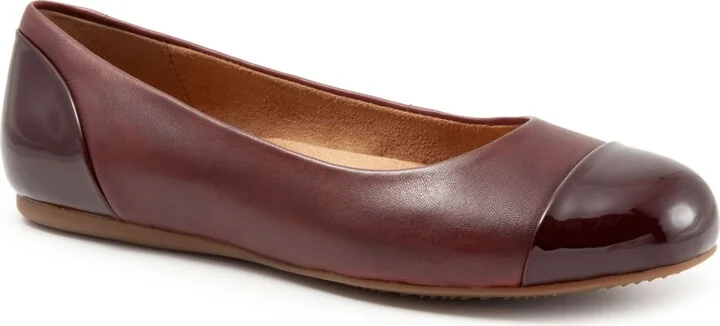 Softwalk Sonoma Cap Toe Flat - Image 9